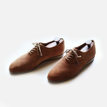 Load image into Gallery viewer, 1990&#39;s SUMMER SUEDE SHOES (SZ 9H / MINT CONDITION)
