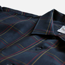 Load image into Gallery viewer, 1960&#39;s &quot;WINGS&quot; BLACK COTTON PLAID BOX SHIRT (SZ 17 XL / DEADSTOCK)
