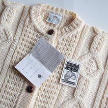 画像をギャラリービューアに読み込む, N.O.S VINTAGE &quot;BONNER OF IRELAND&quot; ALAN KNIT BUTTON UP CARDIGAN (LARGE)
