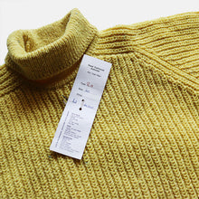 Load image into Gallery viewer, AROUND 1980&#39;s &quot;QUAKER MARINE SUPPLY CO.&quot; TURTLE NECK SWEATER (SZ LARGE / DEADSTOCK)
