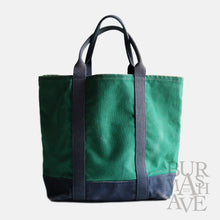 Load image into Gallery viewer, 1980&#39;s &quot;BAR HARBER CANVAS CO.&quot; TOTE BAG (SZ MEDIUM / GOOD CONDITION)
