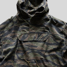 Load image into Gallery viewer, 1980's～ TIGER STRIPE ANORAK PARKA (SZ LARGE / GOOD CONDITION)
