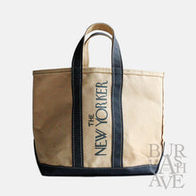 Load image into Gallery viewer, 1980&#39;s &quot;L.L.BEAN&quot; CANVAS TOTE BAG (SZ MEDIUM / THE NEW YORKER / MINT CONDITION)
