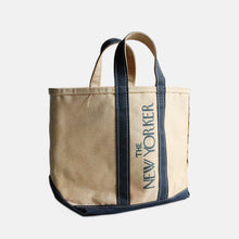 Load image into Gallery viewer, 1980&#39;s &quot;L.L.BEAN&quot; CANVAS TOTE BAG (SZ MEDIUM / THE NEW YORKER / MINT CONDITION)
