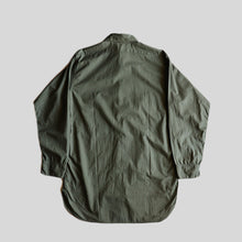 画像をギャラリービューアに読み込む, 1940&#39;s &quot;U.S.N&quot; UTILITY POPLIN SHIRT (SZ MEDIUM / MINT CONDITION)

