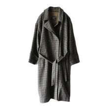 Load image into Gallery viewer, &quot;BURBERRRYS&quot; DOUBLE BRESTED WOOL COAT (UNISEX)

