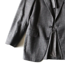 Load image into Gallery viewer, &quot;BROOKS BROTHERS&quot; WOOL SET UP SUIT (SMALL)
