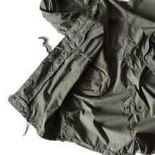 Load image into Gallery viewer, 1980&#39;s &quot;USARMY&quot; M-65 FISH TAIL PARKA (X-SMALL) GOOD CONDITION

