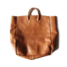 Load image into Gallery viewer, 1960&#39;s &quot;LLBEAN&quot; LEATHER TOTE (X-LARGE)
