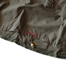 Load image into Gallery viewer, NOS WW2 OD COTTON FIELD PARKA ANORAK WITH TAILOR TAGS
