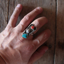 Load image into Gallery viewer, OLD &quot;NAVAJO&quot; SILVER RING
