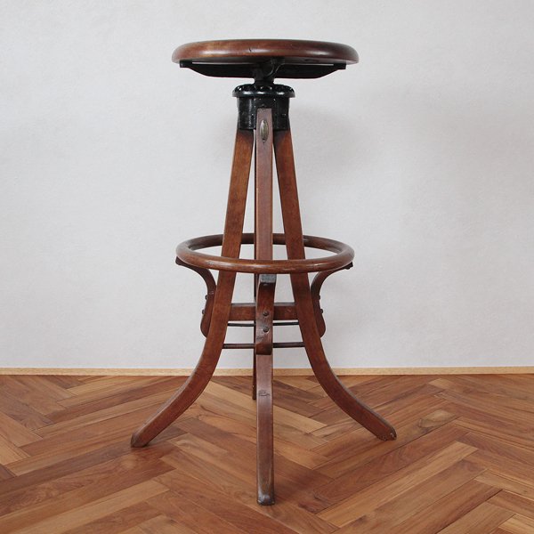 MILWAUKEE CHAIR CO. ANTIQUE DRAFTING STOOL