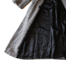 Load image into Gallery viewer, OLD &quot;CLIFFORD MICHAEL&quot; WOOL COAT (UNISEX)
