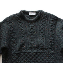 Load image into Gallery viewer, OLD &quot;KILKENNY&quot; IRELAND WOOL SWEATER MINT CONDITION (UNISEX)
