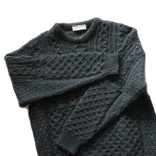 Load image into Gallery viewer, OLD &quot;KILKENNY&quot; IRELAND WOOL SWEATER MINT CONDITION (UNISEX)
