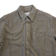 Load image into Gallery viewer, USED ​​&quot;J.CREW&quot; HOUNDSTOOTH BD FLANNEL SHIRT (LARGE)
