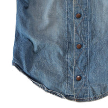 Load image into Gallery viewer, OLD WRANGLER DENIM SHIRT (X-SMALL)
