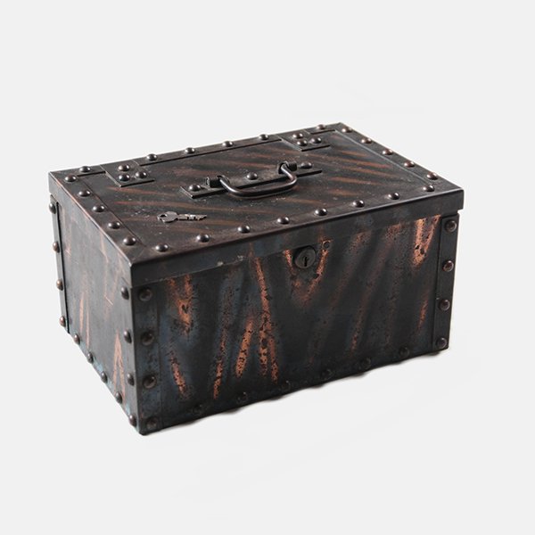 ANTIQUE JAPANNED STRONG BOX WITH KEY – BURMA-SHAVE