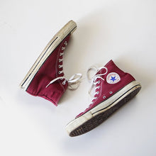 Load image into Gallery viewer, 1990&#39;s &quot;CONVERSE&quot; ALL STAR HI CUT (8 HALF) MADE IN USA
