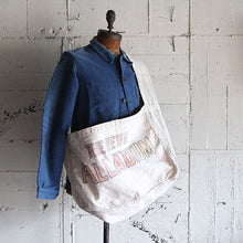 Load image into Gallery viewer, 1950&#39;s COTTON CANVAS NEWS PAPER BAG
