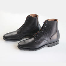 Load image into Gallery viewer, &quot;CLINCH&quot; YEAGER BOOTS HORSEBUTT (CLINCH10 / US9)
