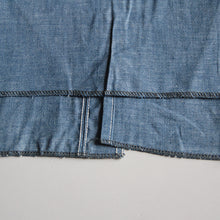 Load image into Gallery viewer, N.O.S 1940&#39;s BLUE CHAMBRAY WORK SHIRT (SIZE 16)

