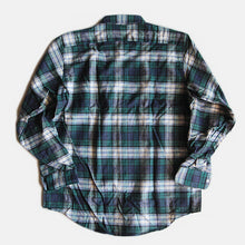 Load image into Gallery viewer, N.O.S 1980&#39;s &quot;L.L.BEAN&quot; BLK WACH B.D COTTON SHIRT (LARGE)
