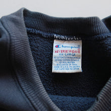 Load image into Gallery viewer, 1990&#39;s &quot;CHAMPION&quot; REVERSE WEAVE SWEATSHIRT (XX-LARGE)
