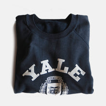 Load image into Gallery viewer, MADE IN U.S.A 1970&#39;s～ &quot;YALE UNIVERSITY&quot; SWEAT SHIRT (LARGE)
